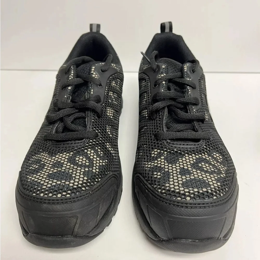 Skechers very good